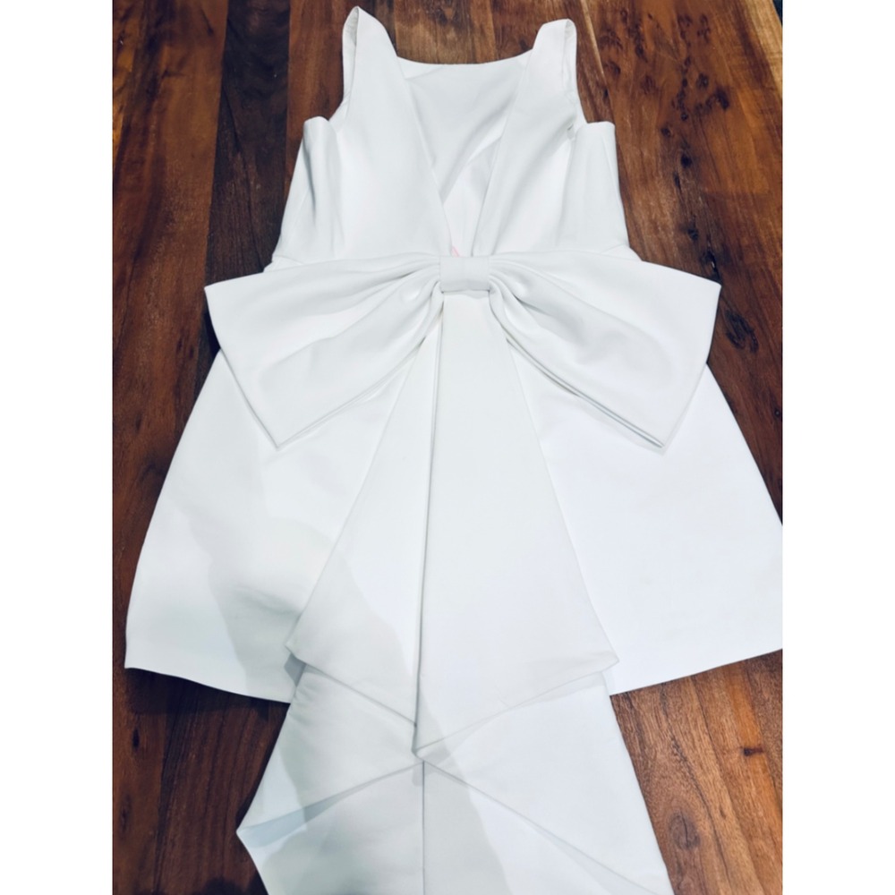 Sachin & Babi Dress Women 10 Ivory NEW Oversized Bow Back Mini Train Bridal Chic